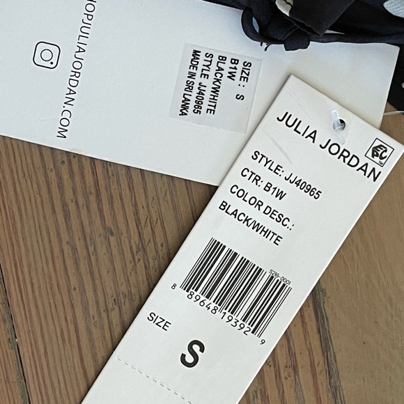 Julia Jordan Black and White Polka Dot Maxi Dress - Picture 10 of 10